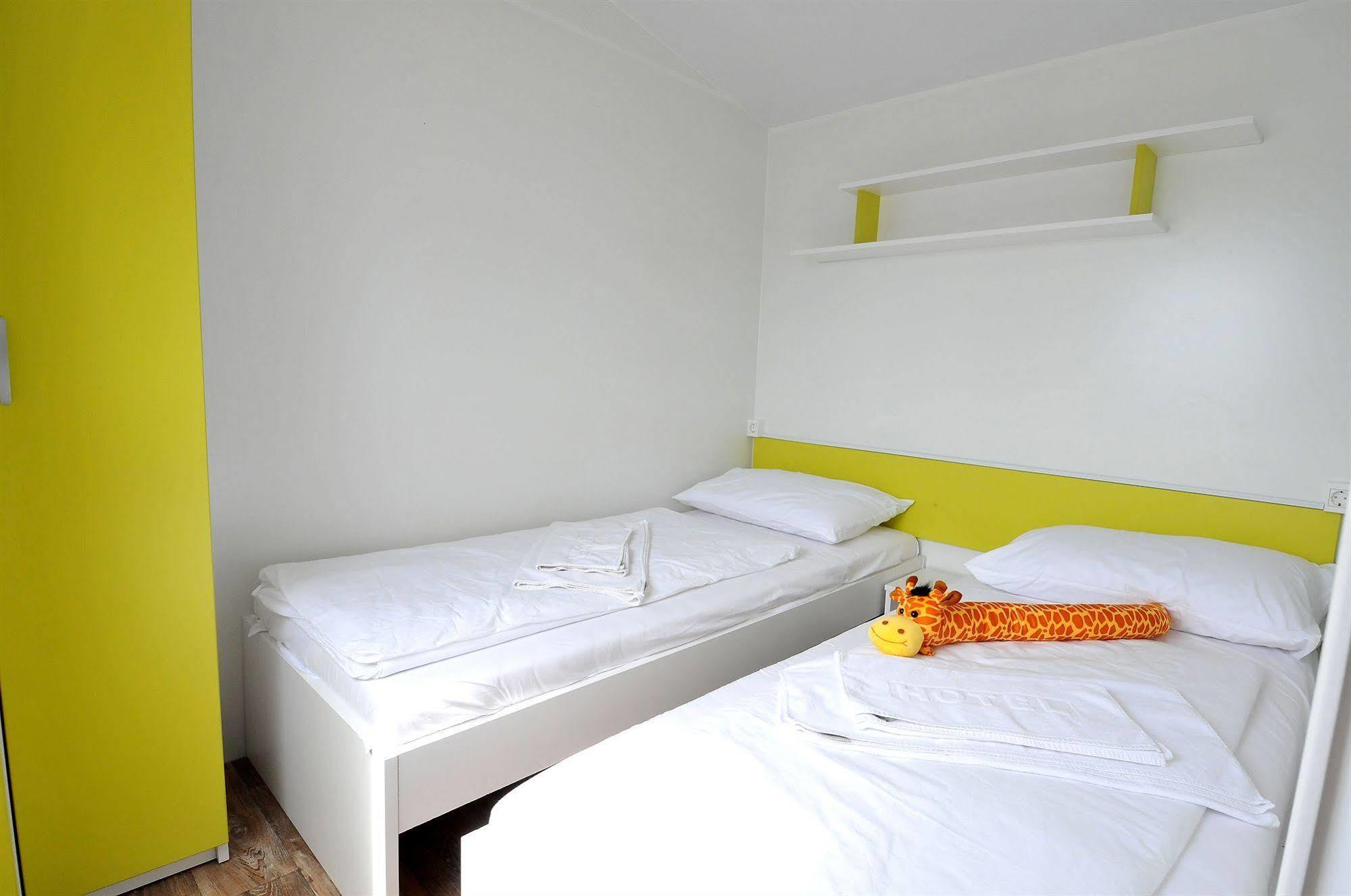 Camp Perna Hotel Kuciste Buitenkant foto